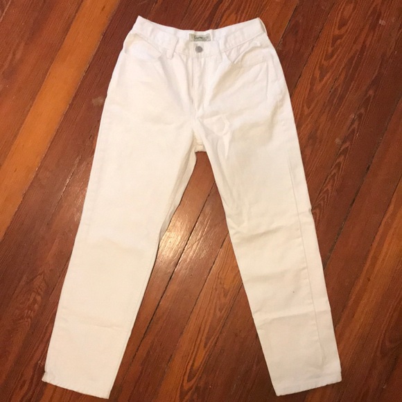 white guess pants
